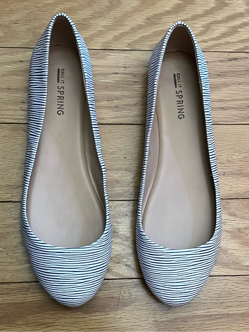 Call It Spring Women's Black & White Striped Ballet Flats NWOT